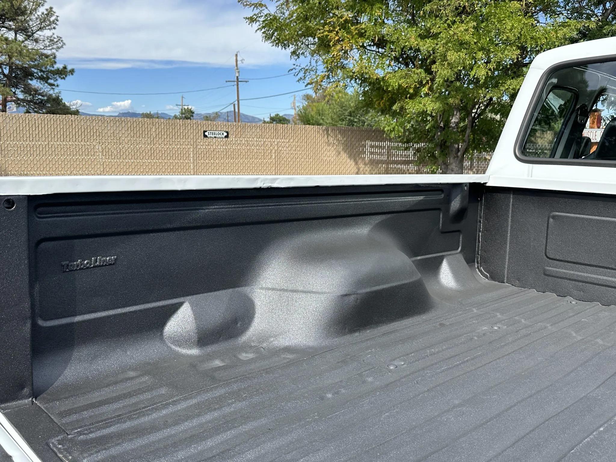 Modified 1975 Ford F-250 SuperCab 4×4