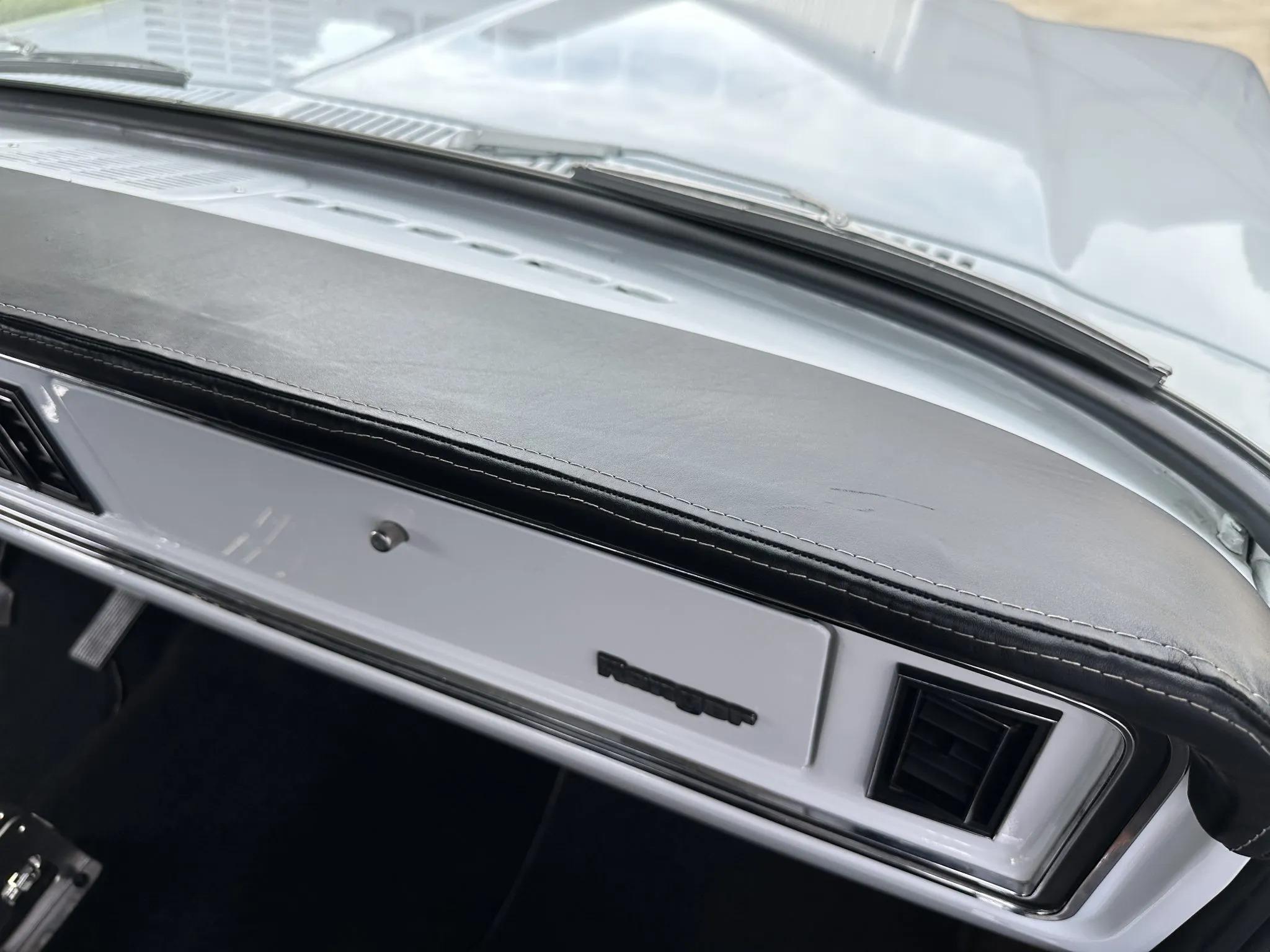 Modified 1975 Ford F-250 SuperCab 4×4