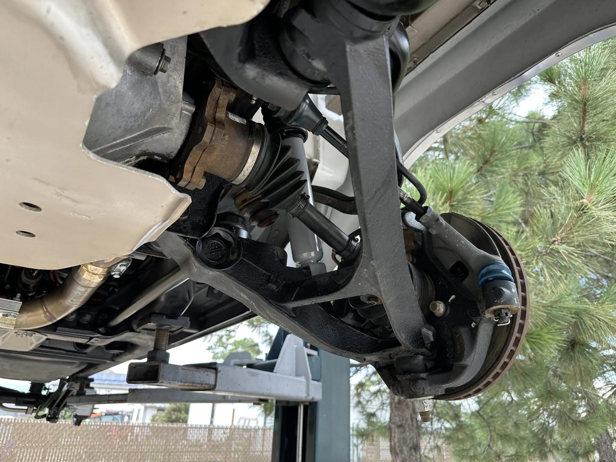 Modified 1975 Ford F-250 SuperCab 4×4