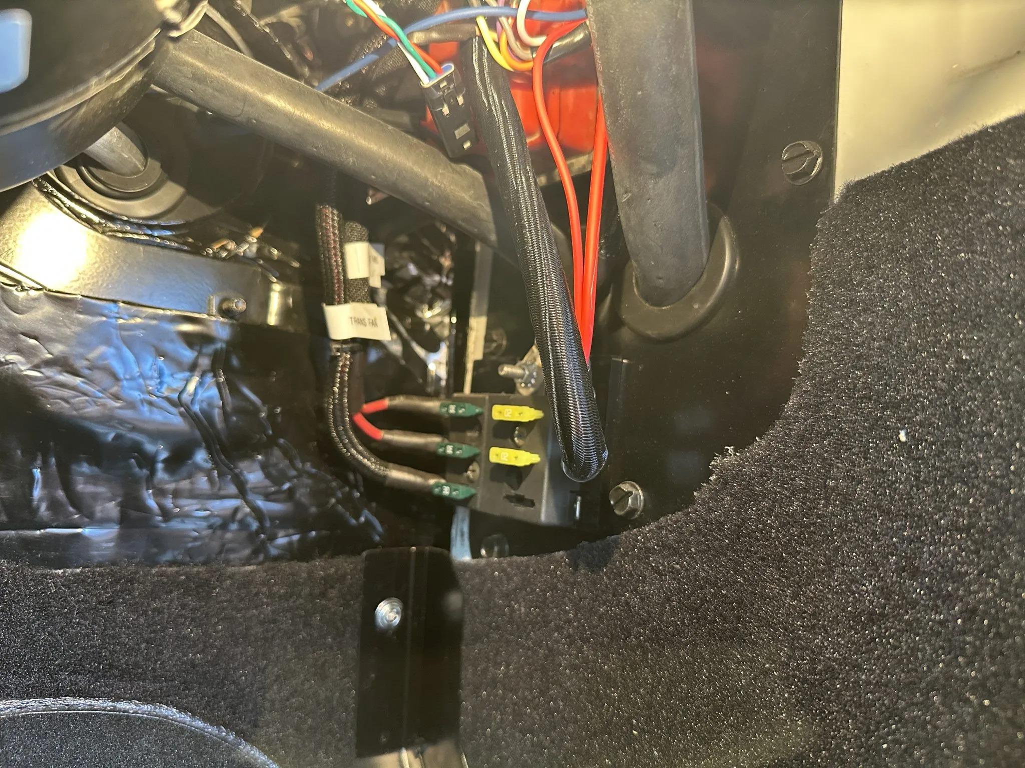 Modified 1975 Ford F-250 SuperCab 4×4