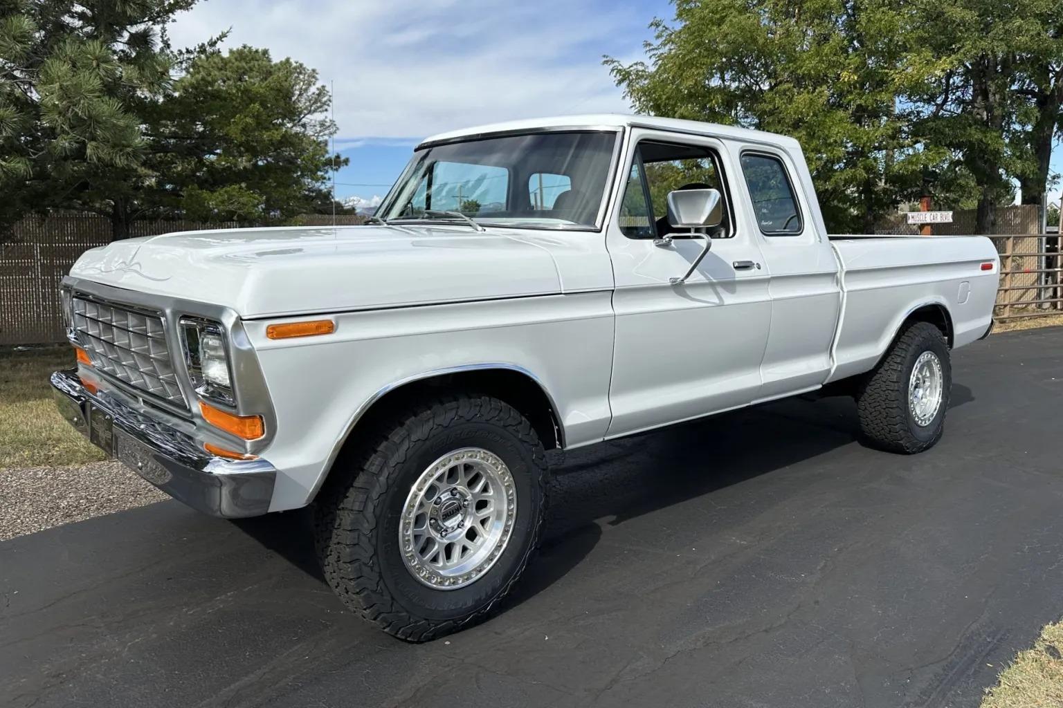  Ford F-250