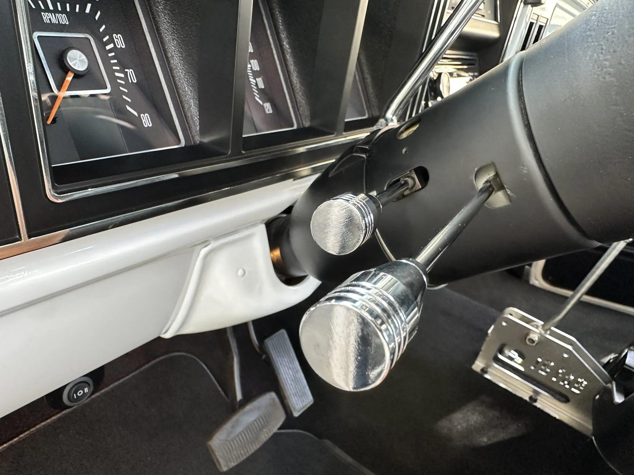 Modified 1975 Ford F-250 SuperCab 4×4