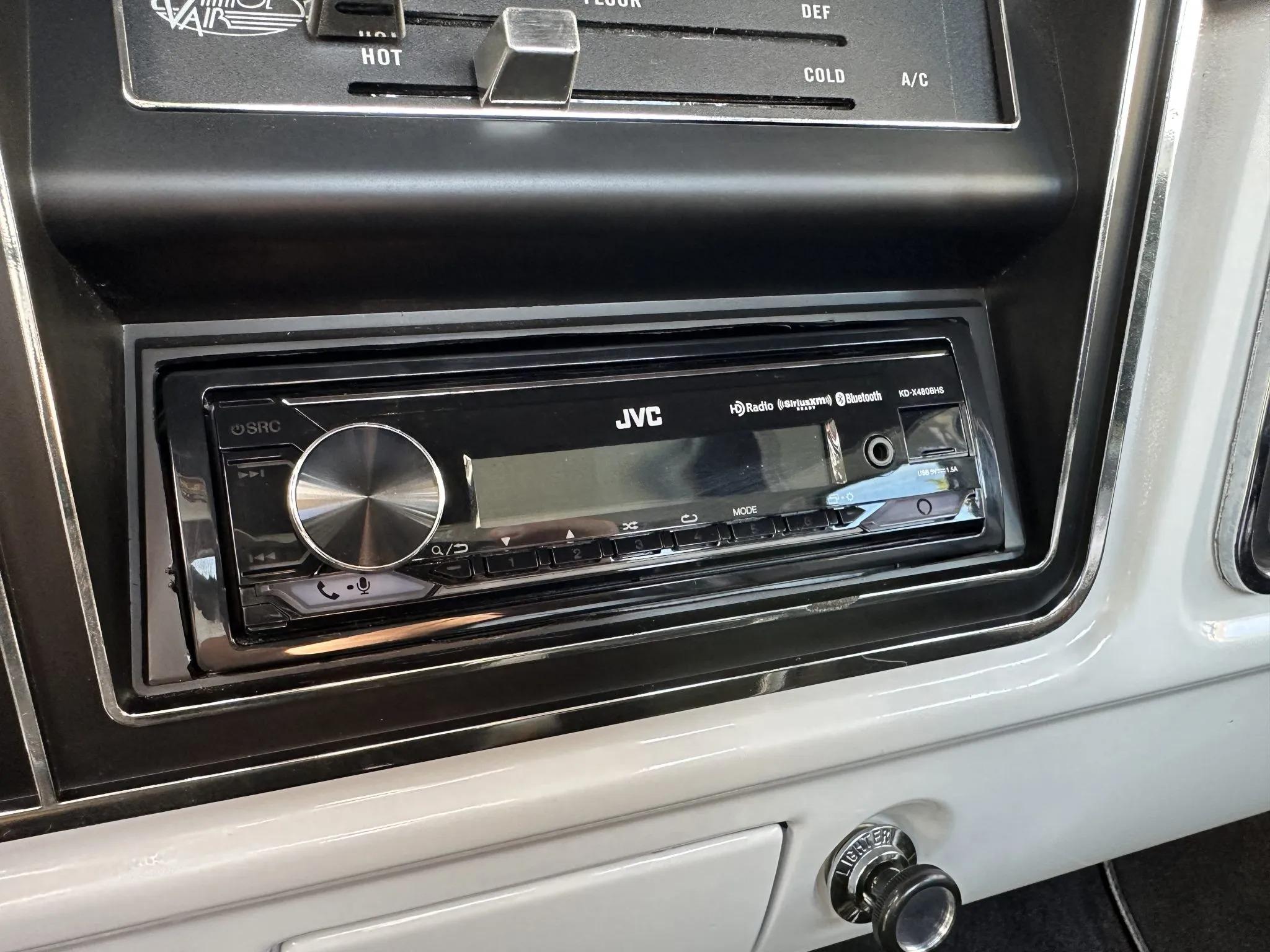 Modified 1975 Ford F-250 SuperCab 4×4