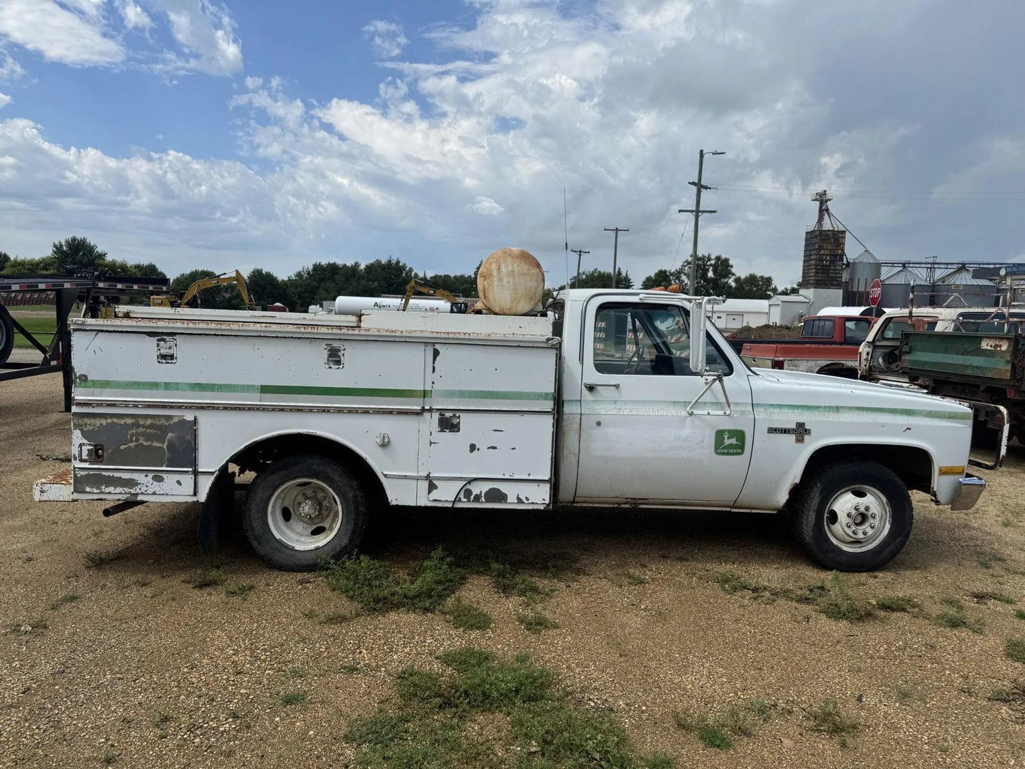 1982 Chevrolet C30 Pickup