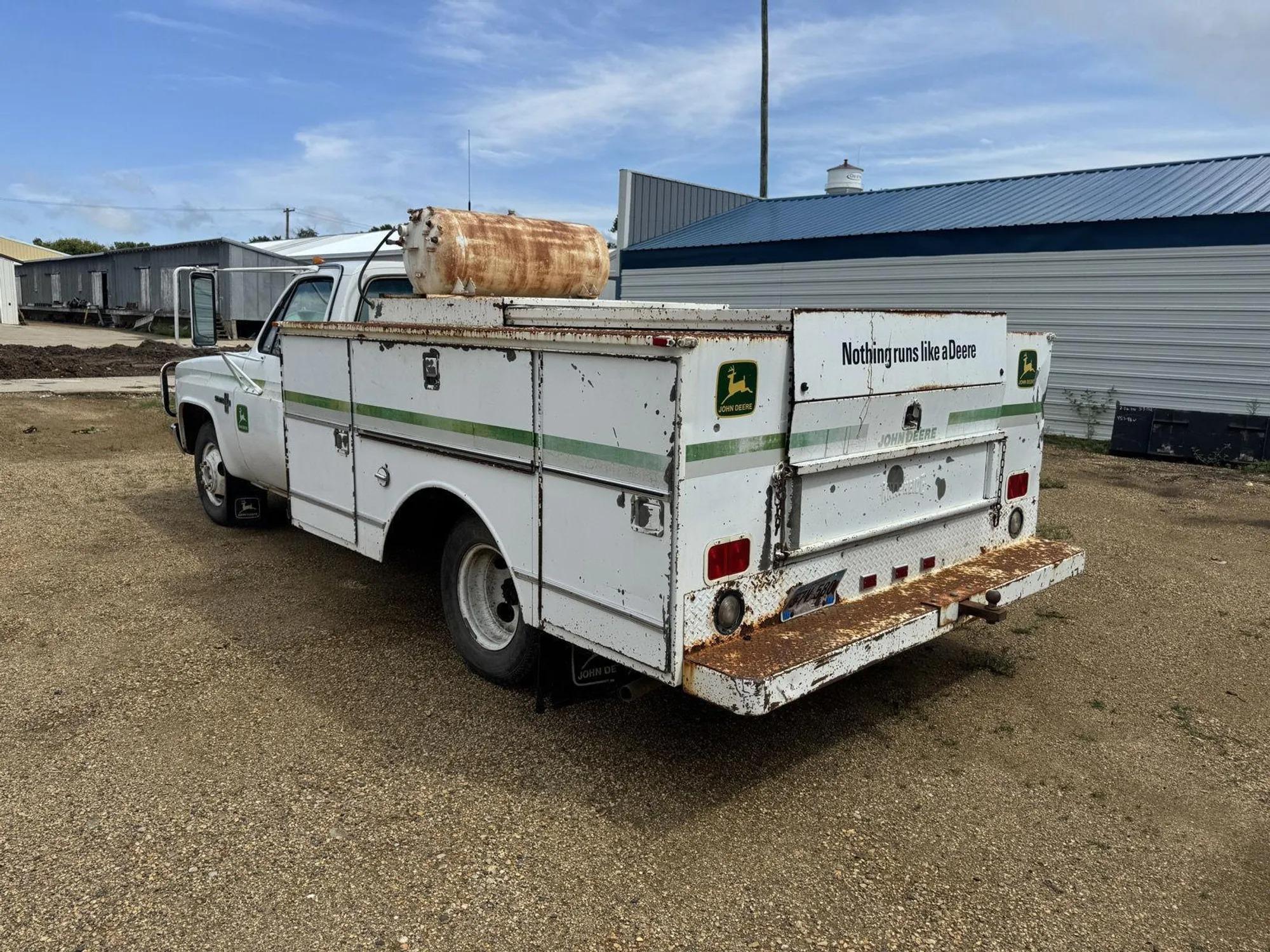 1982 Chevrolet C30 Pickup