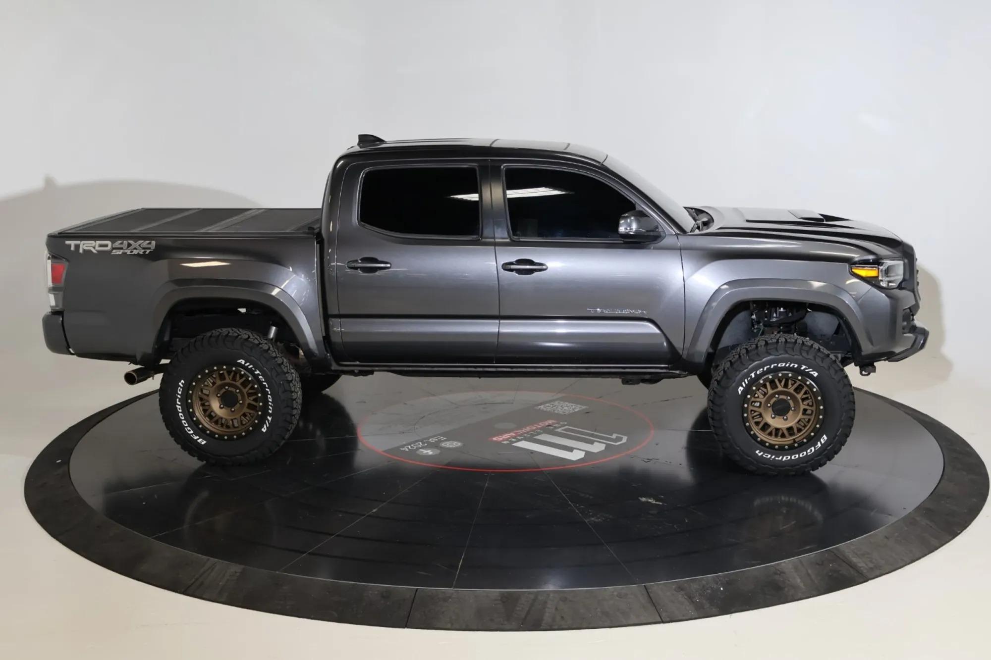2021 Toyota Tacoma TRD Sport