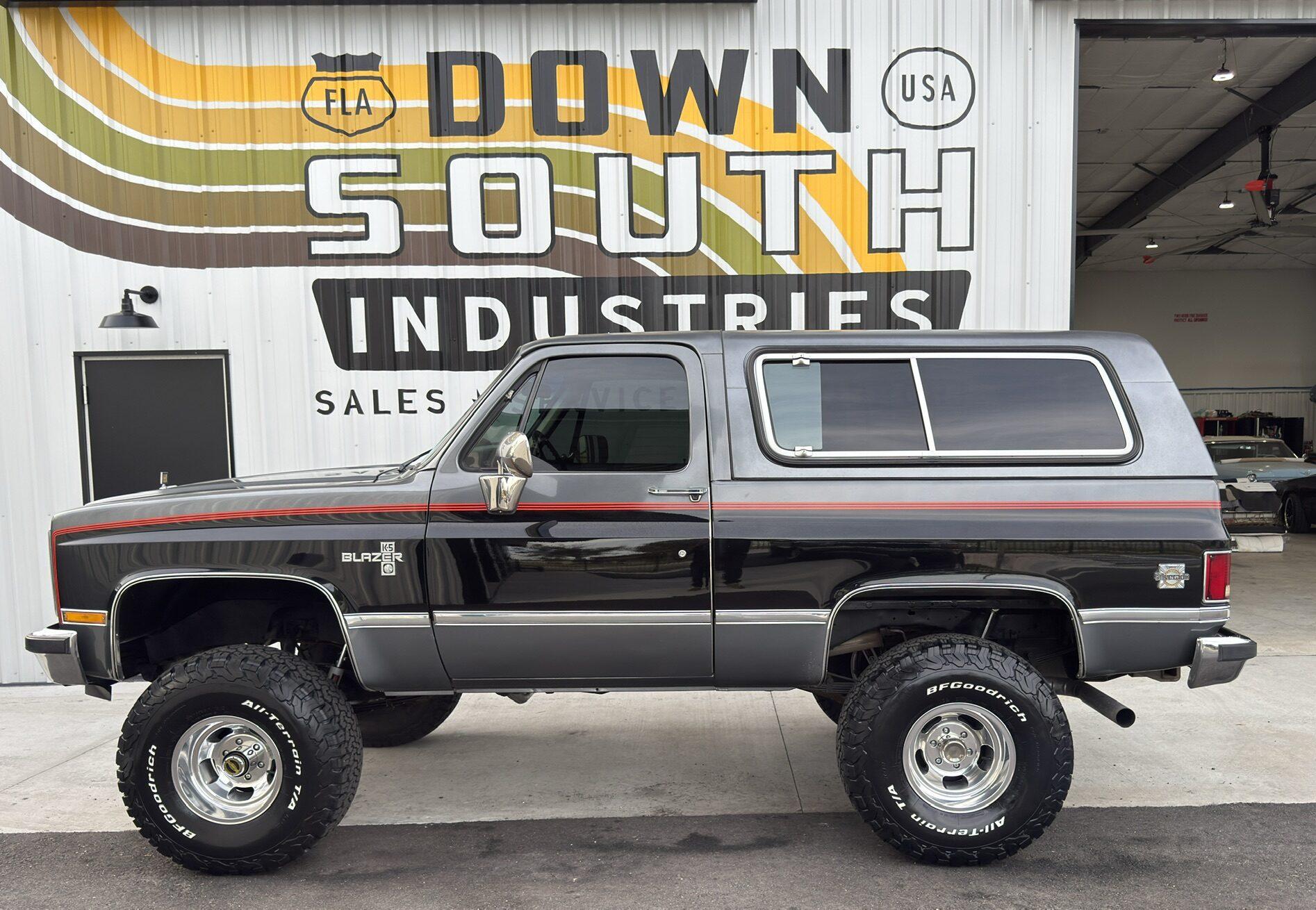 1987 Chevrolet K-5 Blazer Silverado - 2
