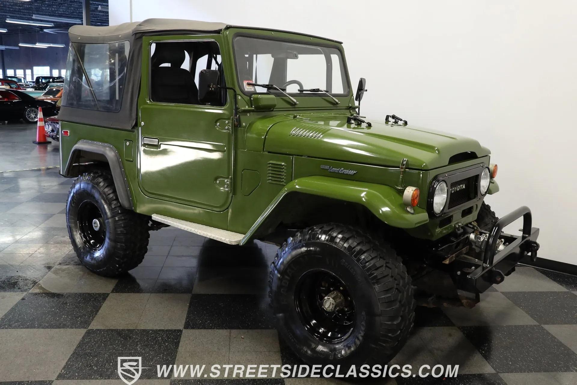 1975 Toyota Land Cruiser FJ40 Restomod