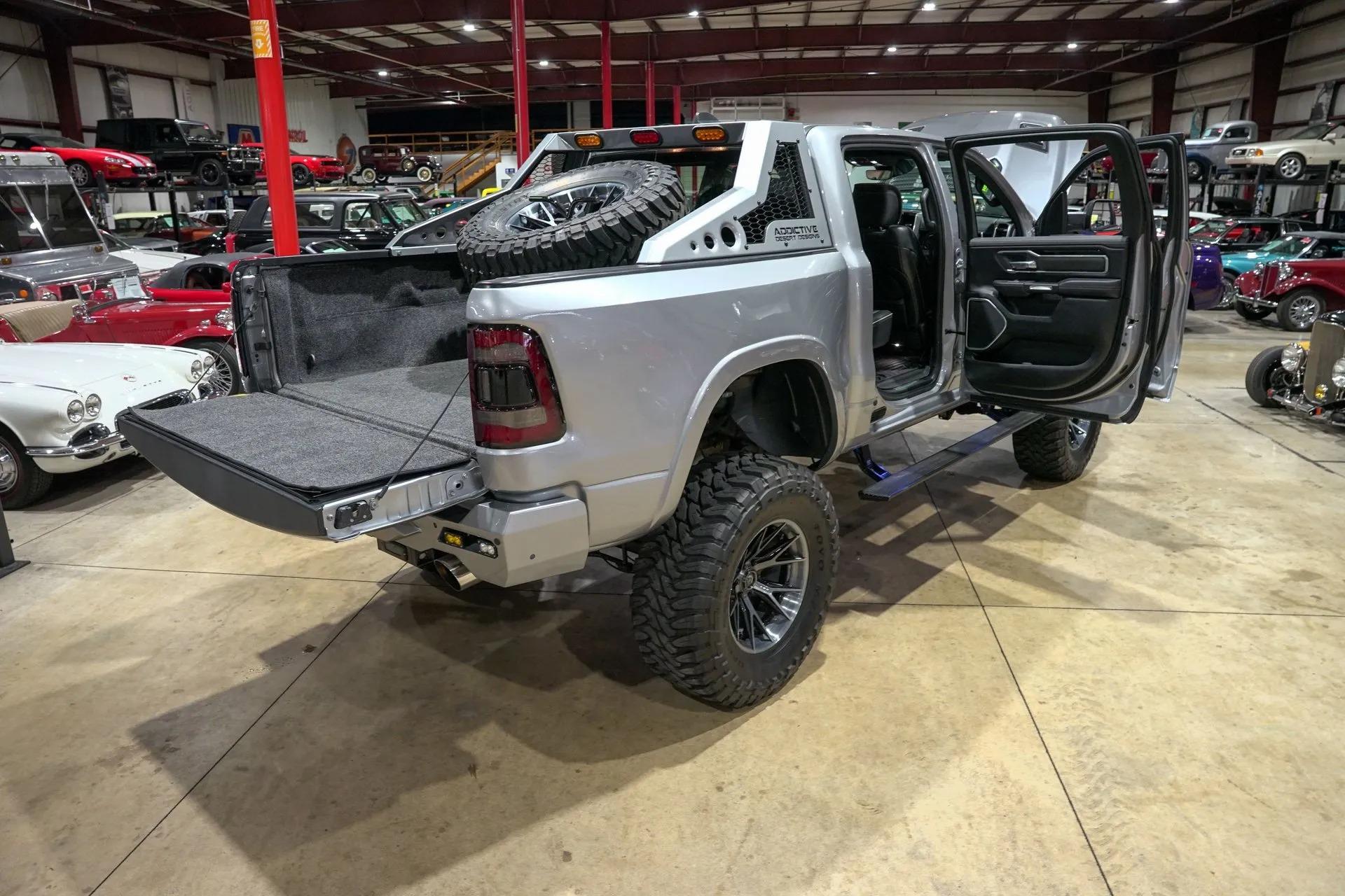 2021 Dodge Ram 1500 Laramie "Hell Horn"