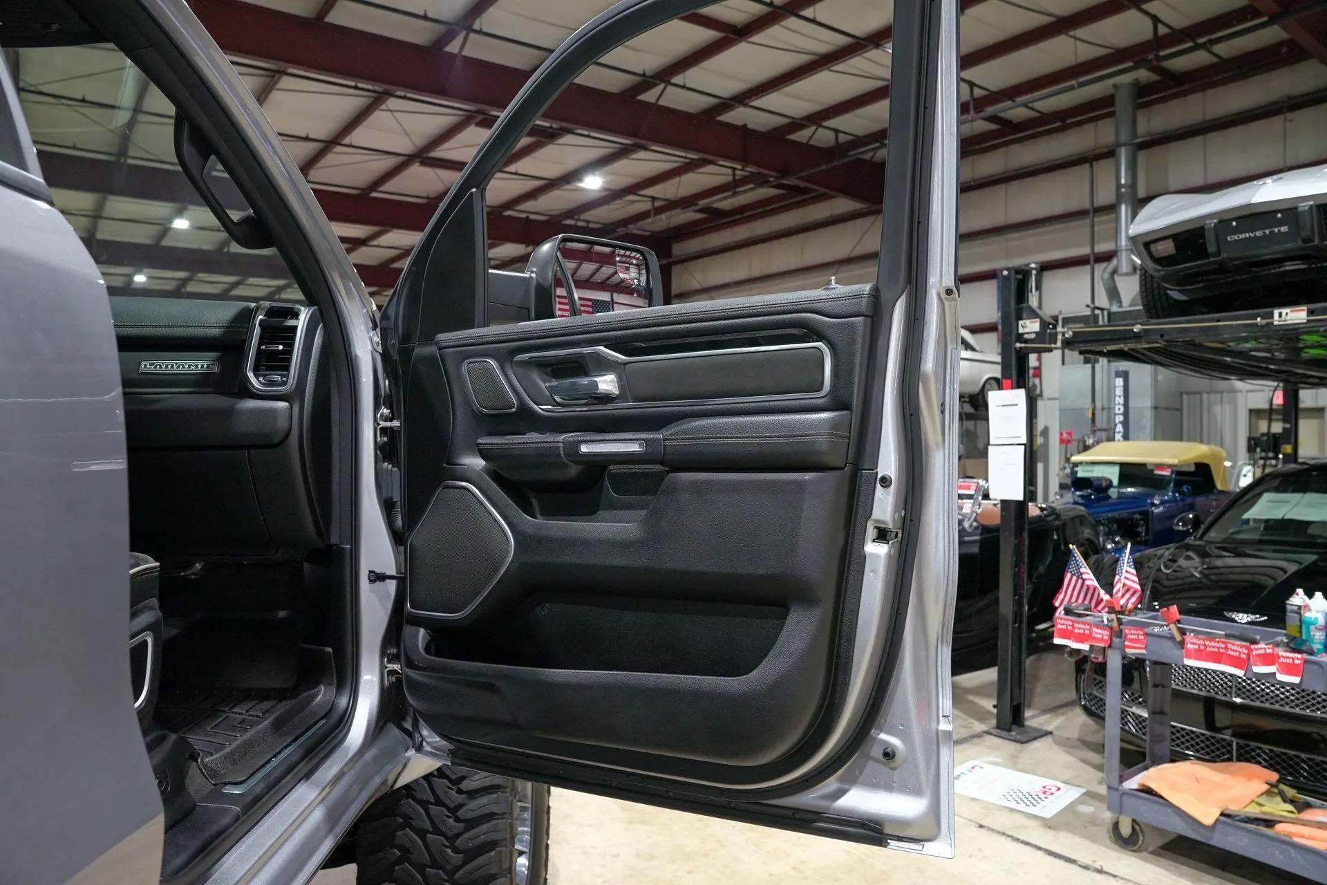 2021 Dodge Ram 1500 Laramie "Hell Horn"