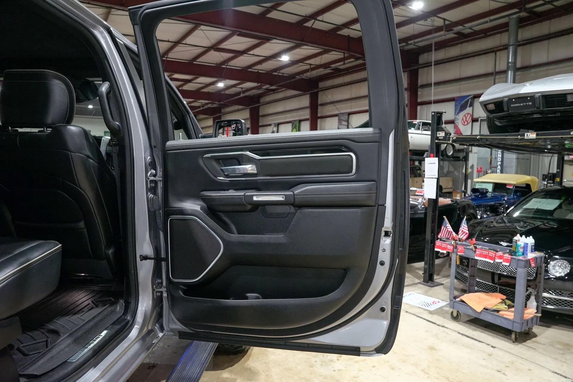 2021 Dodge Ram 1500 Laramie "Hell Horn"