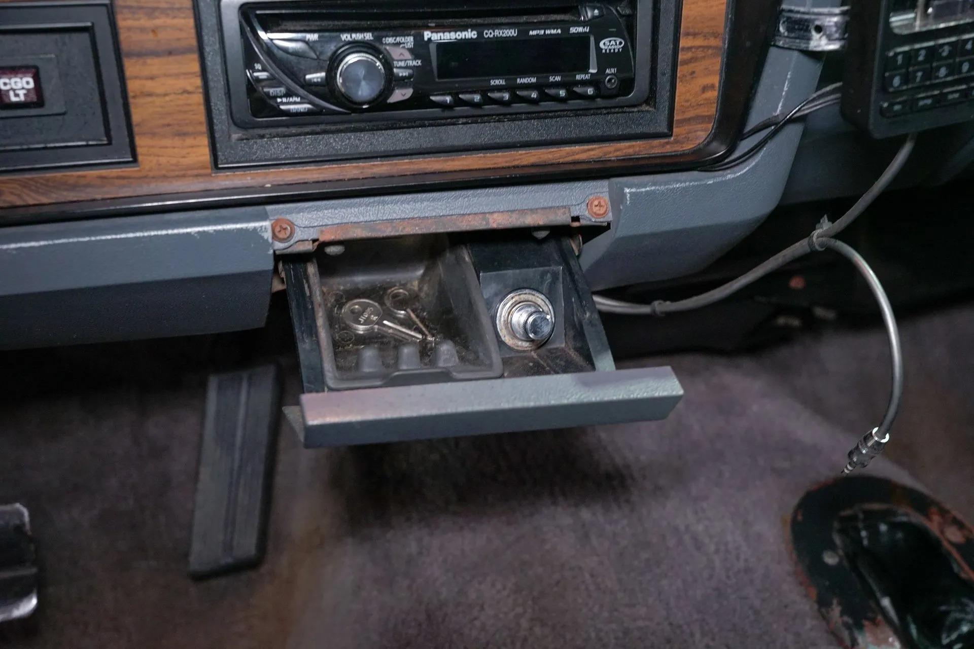 1992 Dodge Ram W250 LE