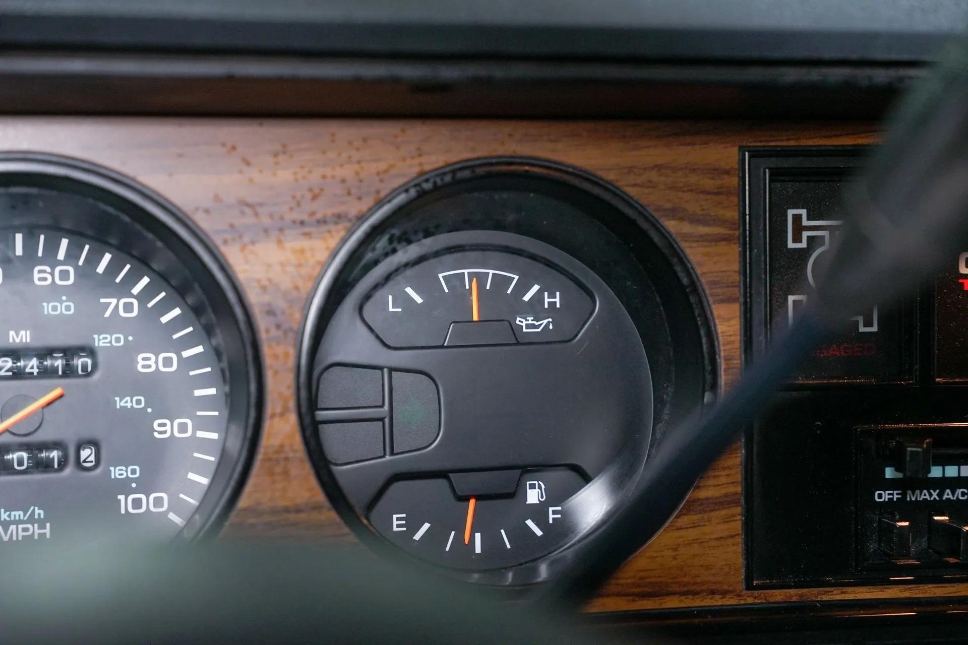 1992 Dodge Ram W250 LE