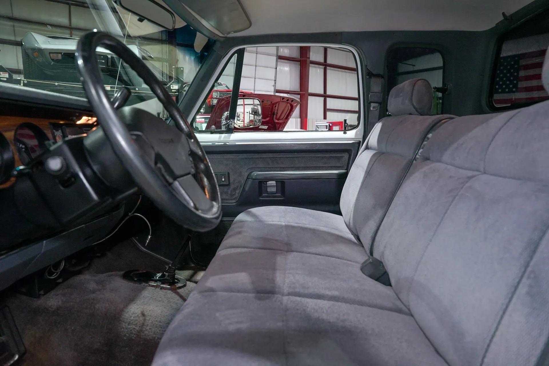 1992 Dodge Ram W250 LE