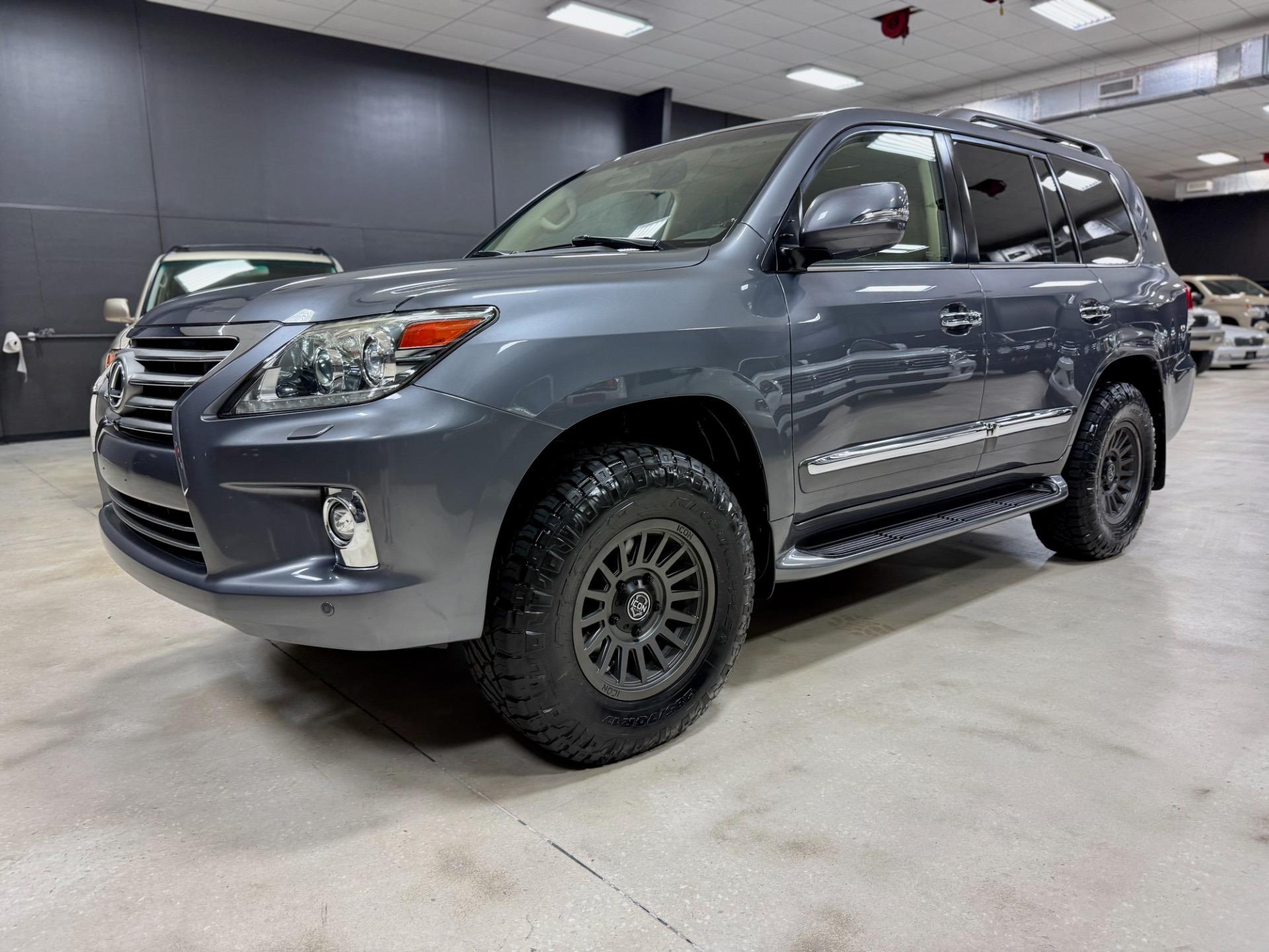 2014 Lexus LX 570 - 2