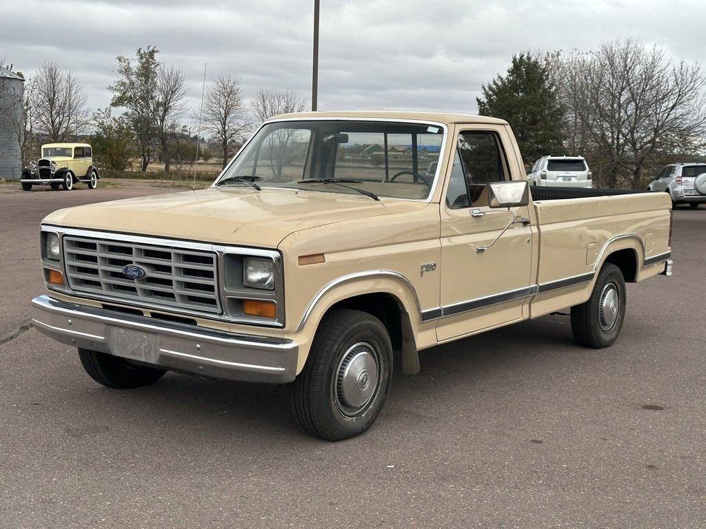 1983 Ford F-150 XL - 3