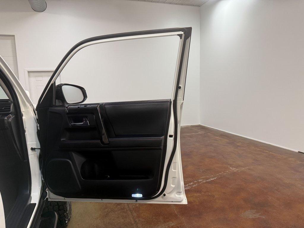 2021 Toyota 4Runner Venture