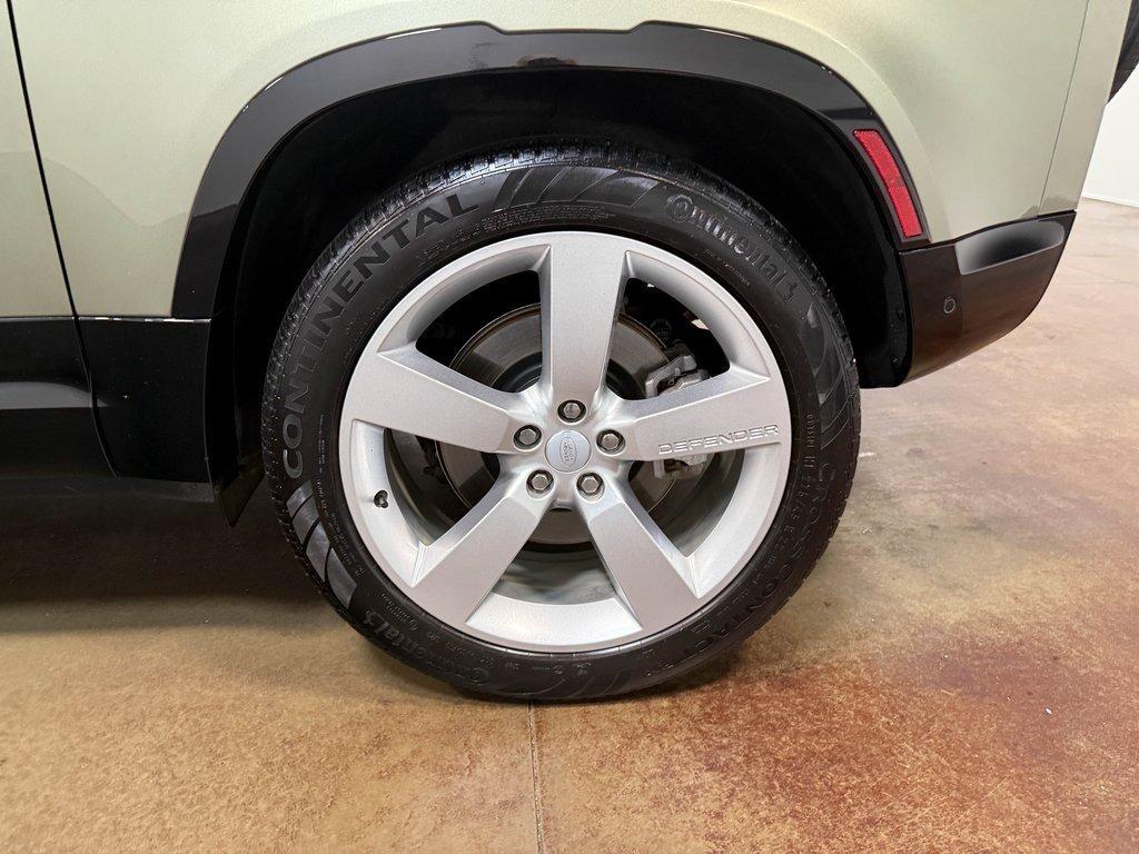 2024 Land Rover Defender 90 X-Dynamic SE