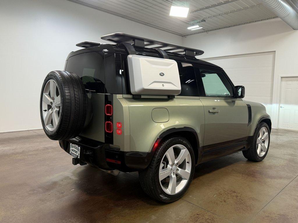 2024 Land Rover Defender 90 X-Dynamic SE