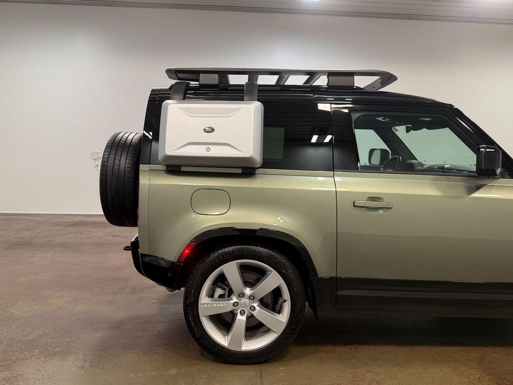 2024 Land Rover Defender 90 X-Dynamic SE