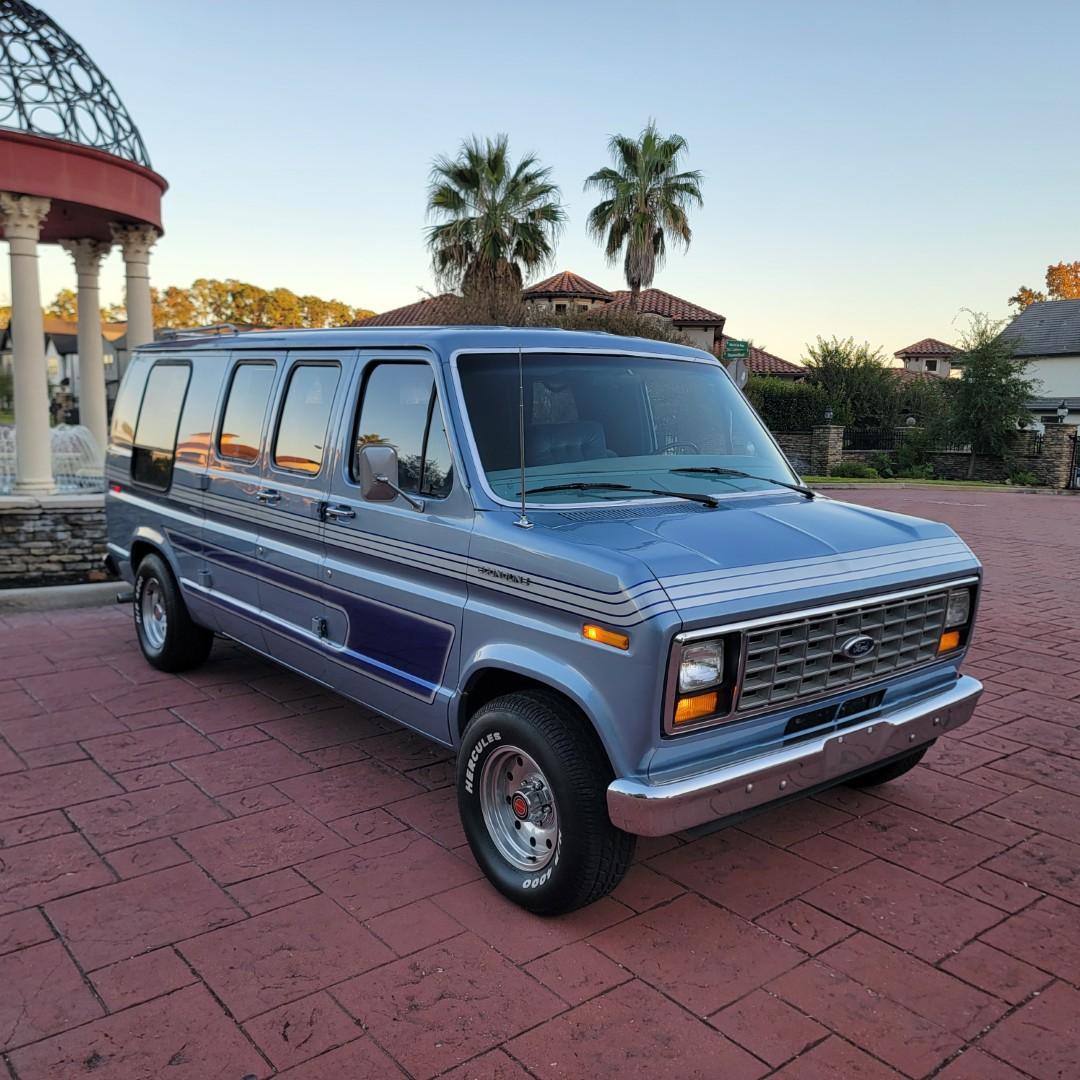  Ford E-Series