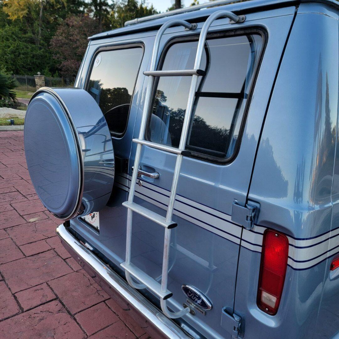 1983 Ford E-100 Econoline