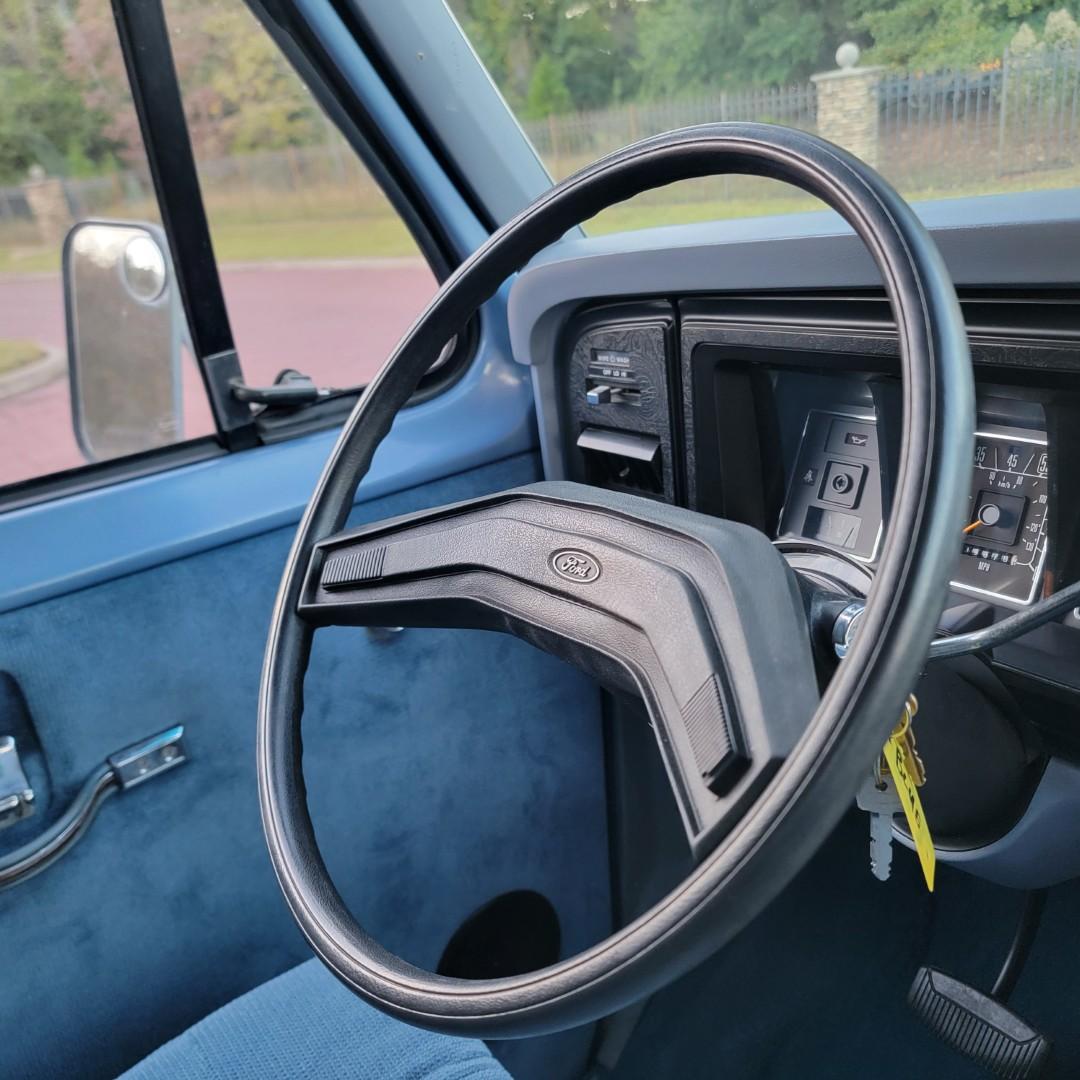 1983 Ford E-100 Econoline
