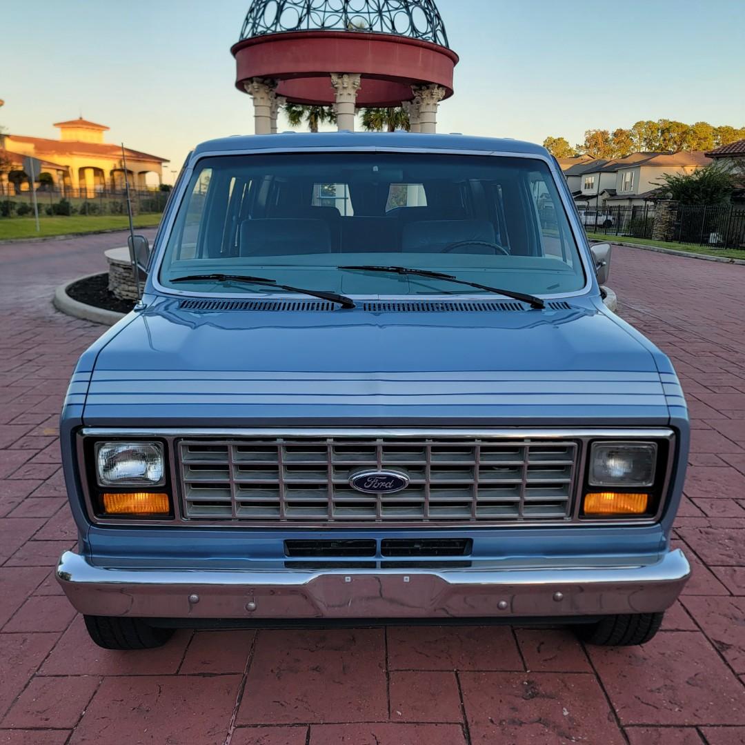 1983 Ford E-100 Econoline - 3