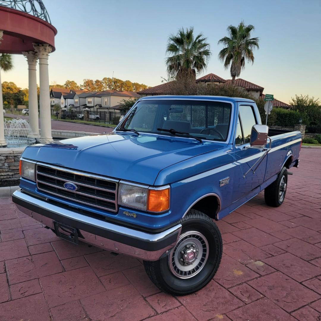 1990 Ford F-250 XLT Lariat - 2