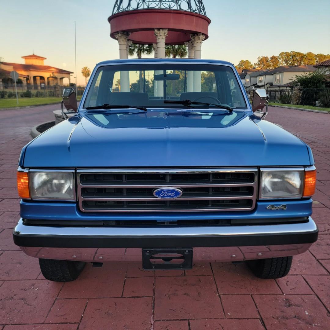 1990 Ford F-250 XLT Lariat