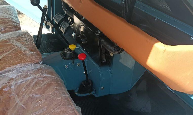 Frame-Off Restored 1977 Land Rover Series III - 4