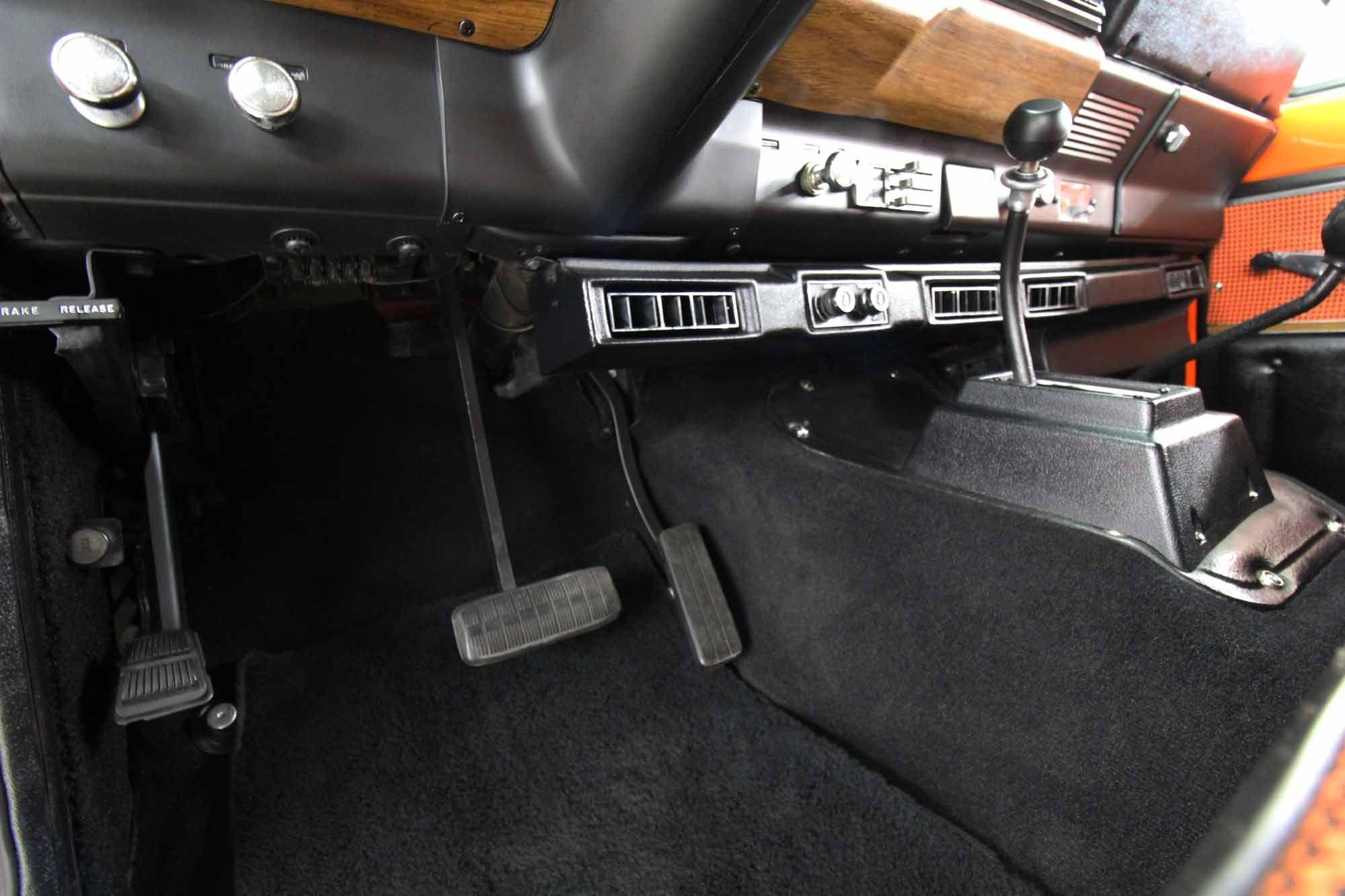 1976 International Scout Traveler