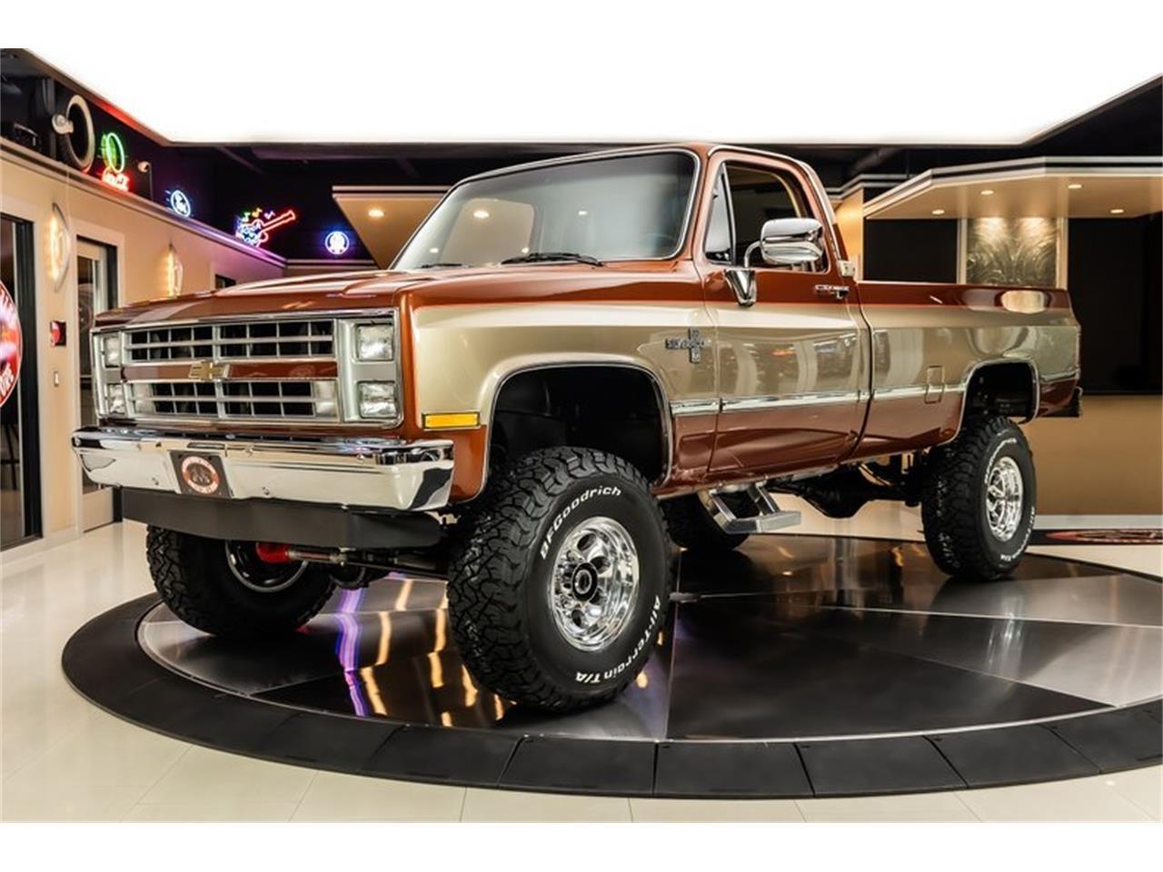  Chevrolet R/V Series