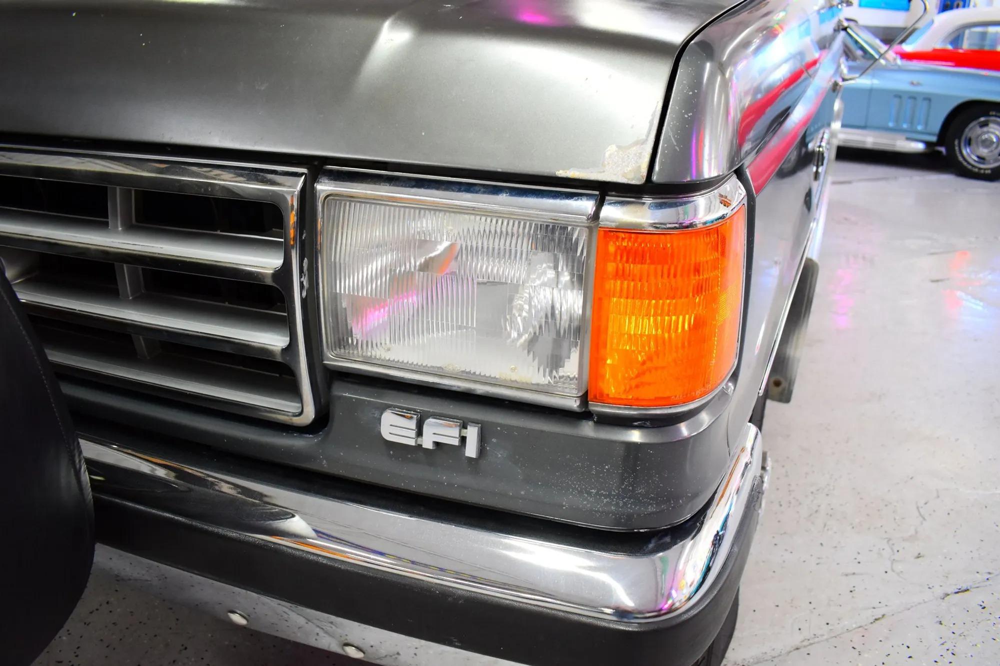 67k-Mile 1987 Ford F-250 XLT Lariat