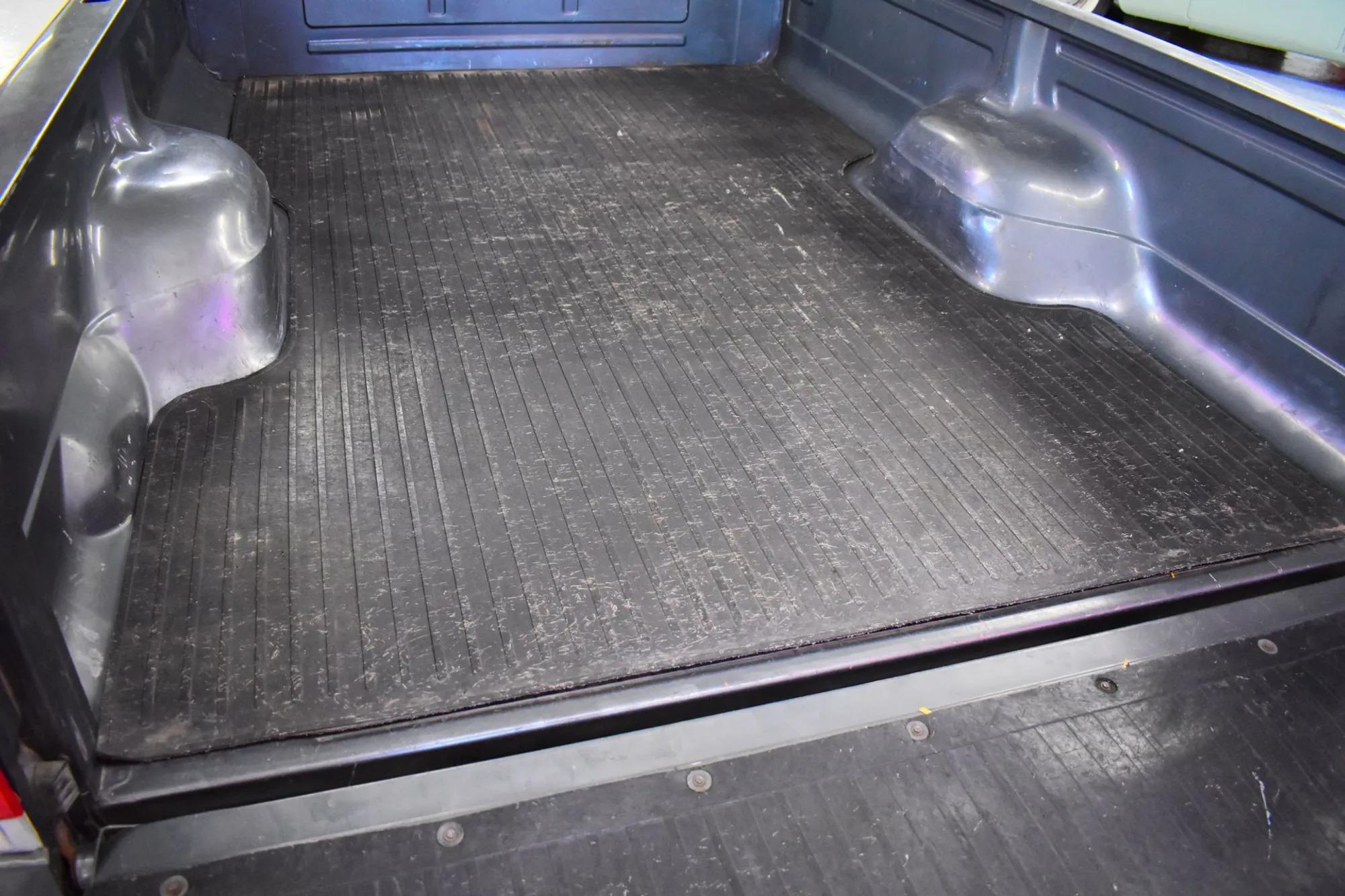 67k-Mile 1987 Ford F-250 XLT Lariat