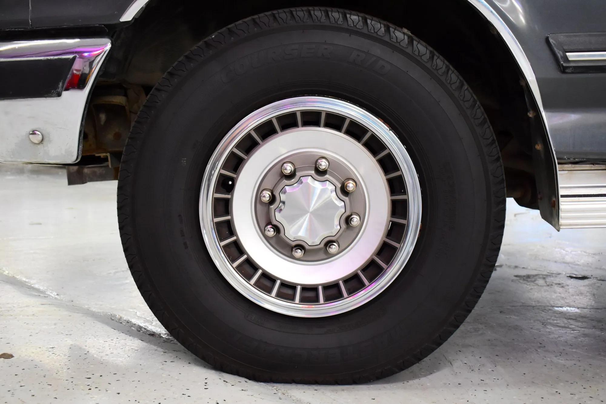 67k-Mile 1987 Ford F-250 XLT Lariat