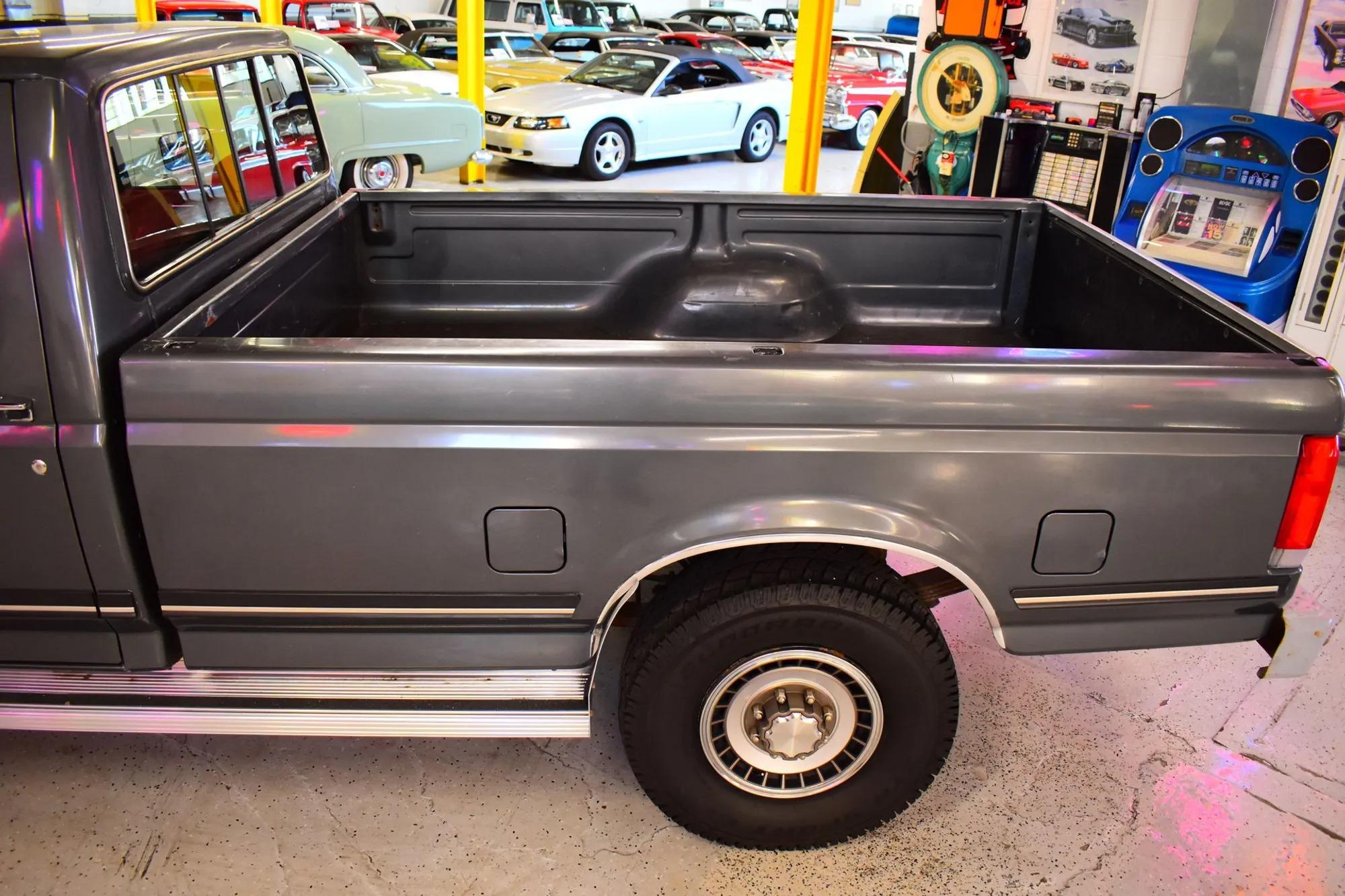 67k-Mile 1987 Ford F-250 XLT Lariat