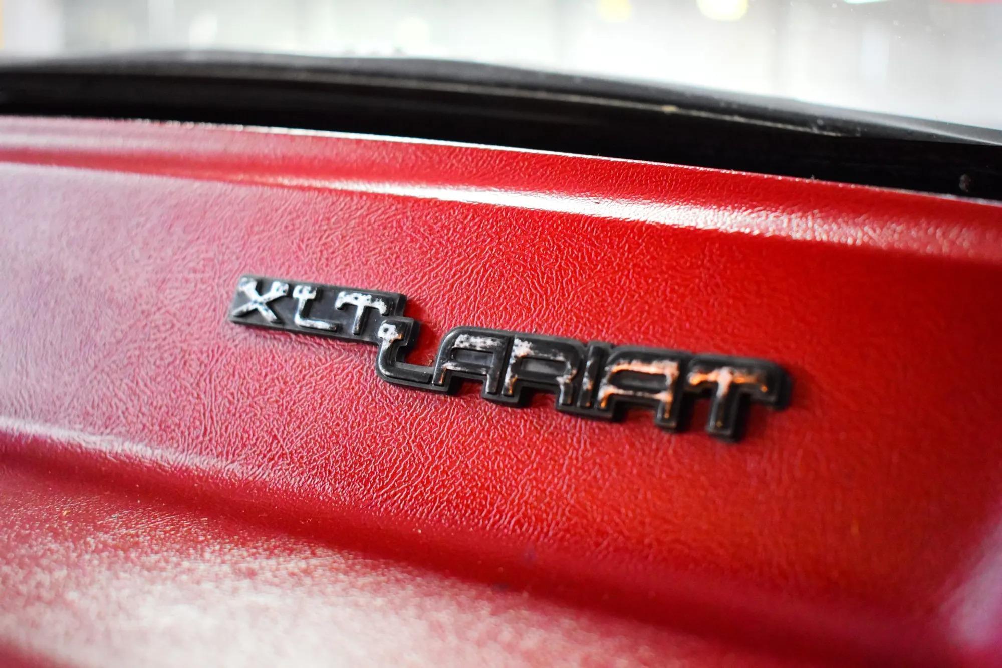 67k-Mile 1987 Ford F-250 XLT Lariat