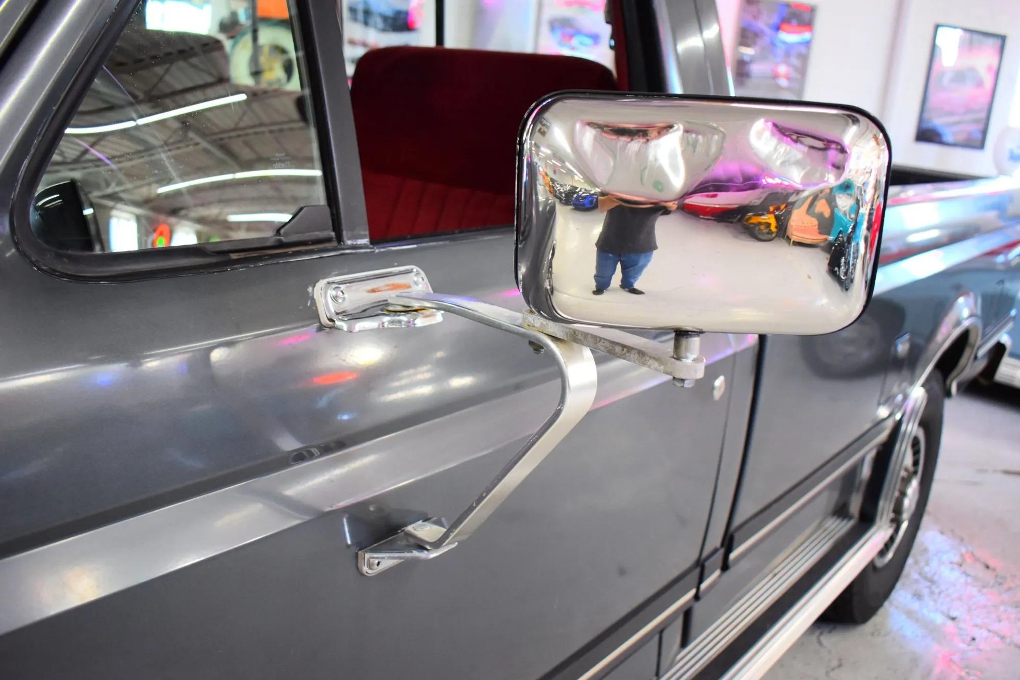 67k-Mile 1987 Ford F-250 XLT Lariat