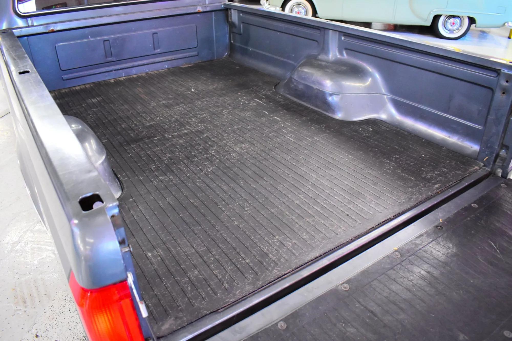 67k-Mile 1987 Ford F-250 XLT Lariat