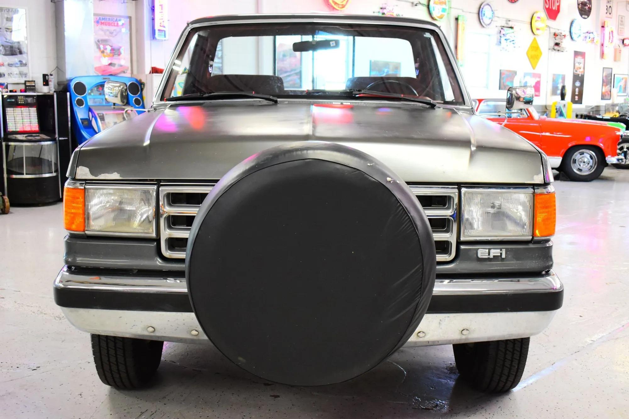 67k-Mile 1987 Ford F-250 XLT Lariat