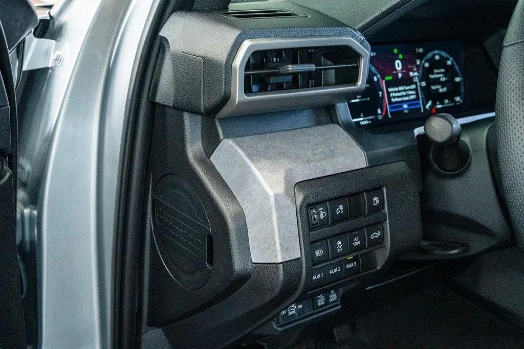 2024 Toyota Tacoma Hybrid Trailhunter