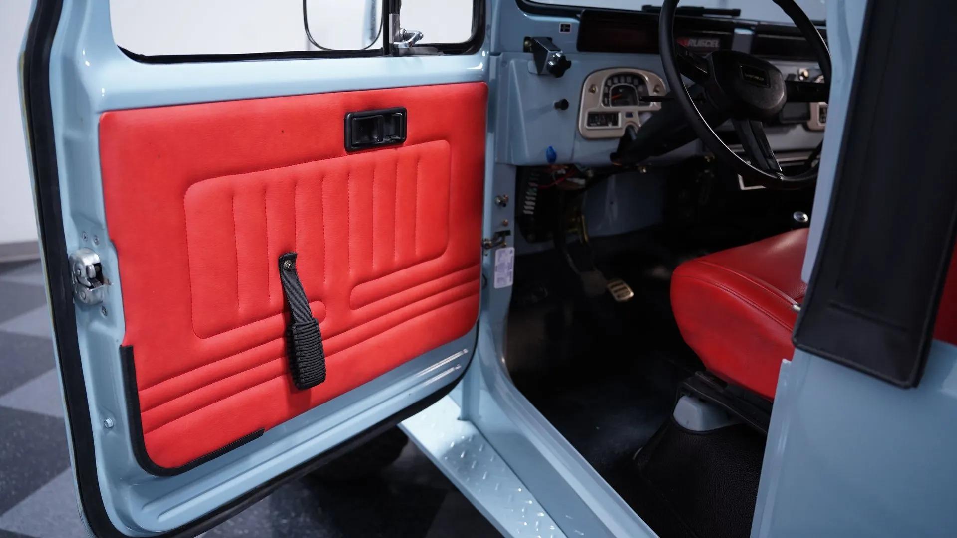 1982 Toyota Land Cruiser FJ40 with Trailer