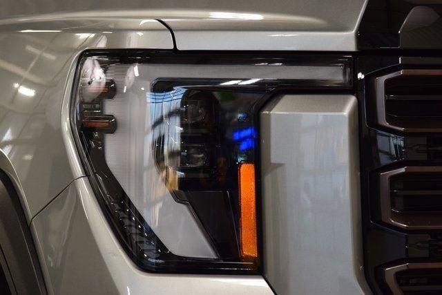 2024 GMC Sierra 2500HD AT4X AEV Edition