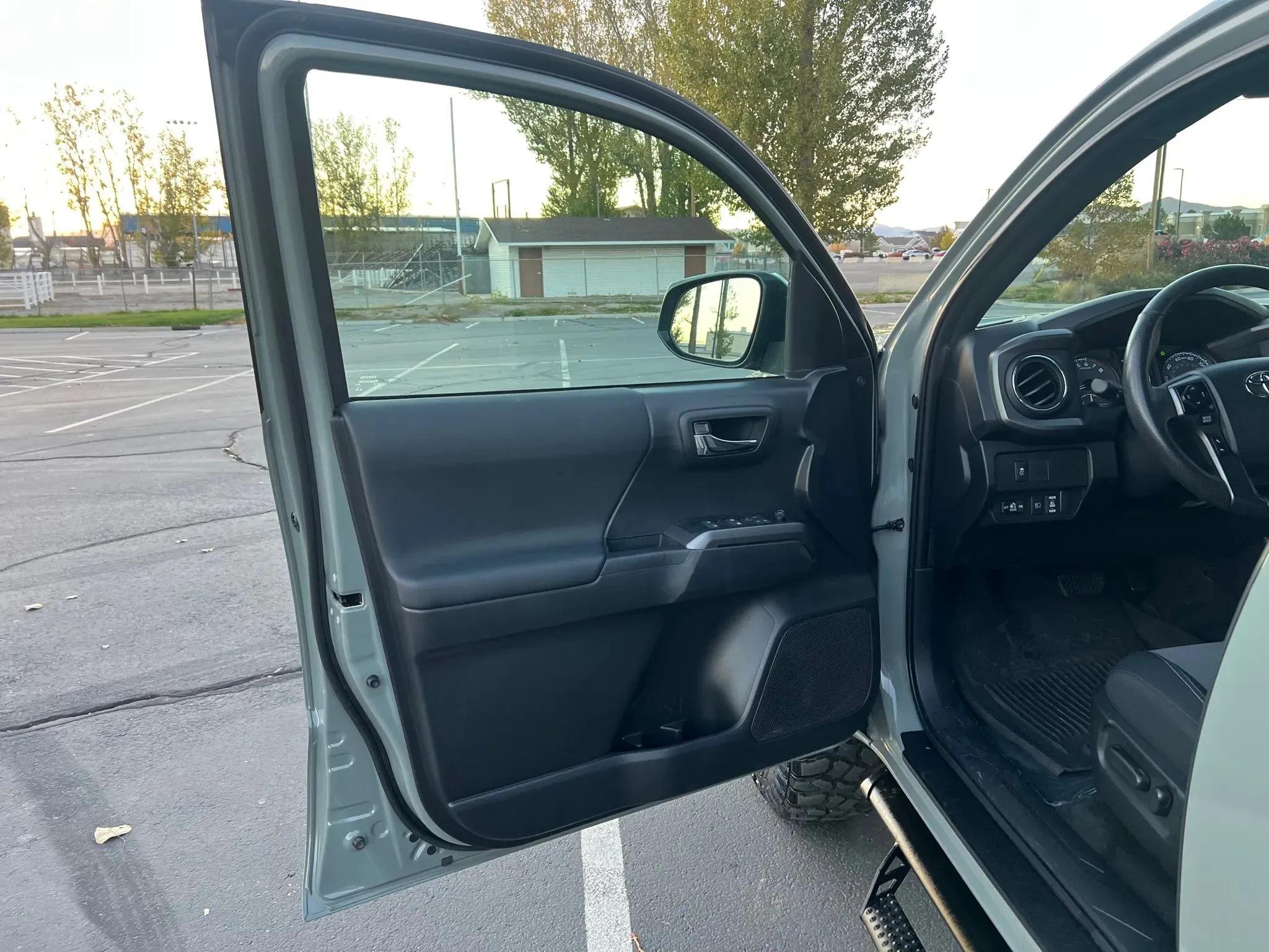 2023 Toyota Tacoma TRD Off-Road