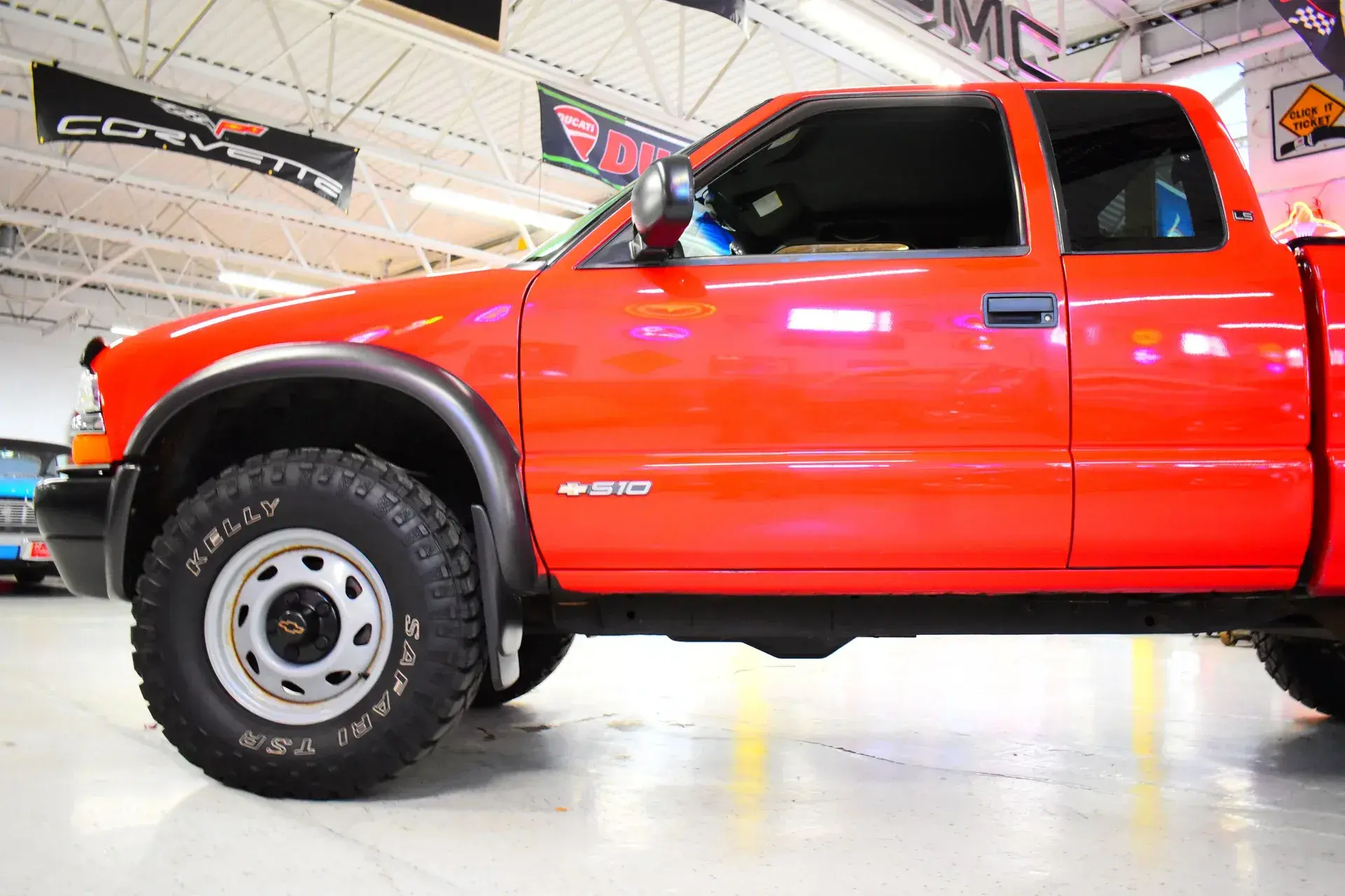 2003 Chevrolet S-10 ZR2