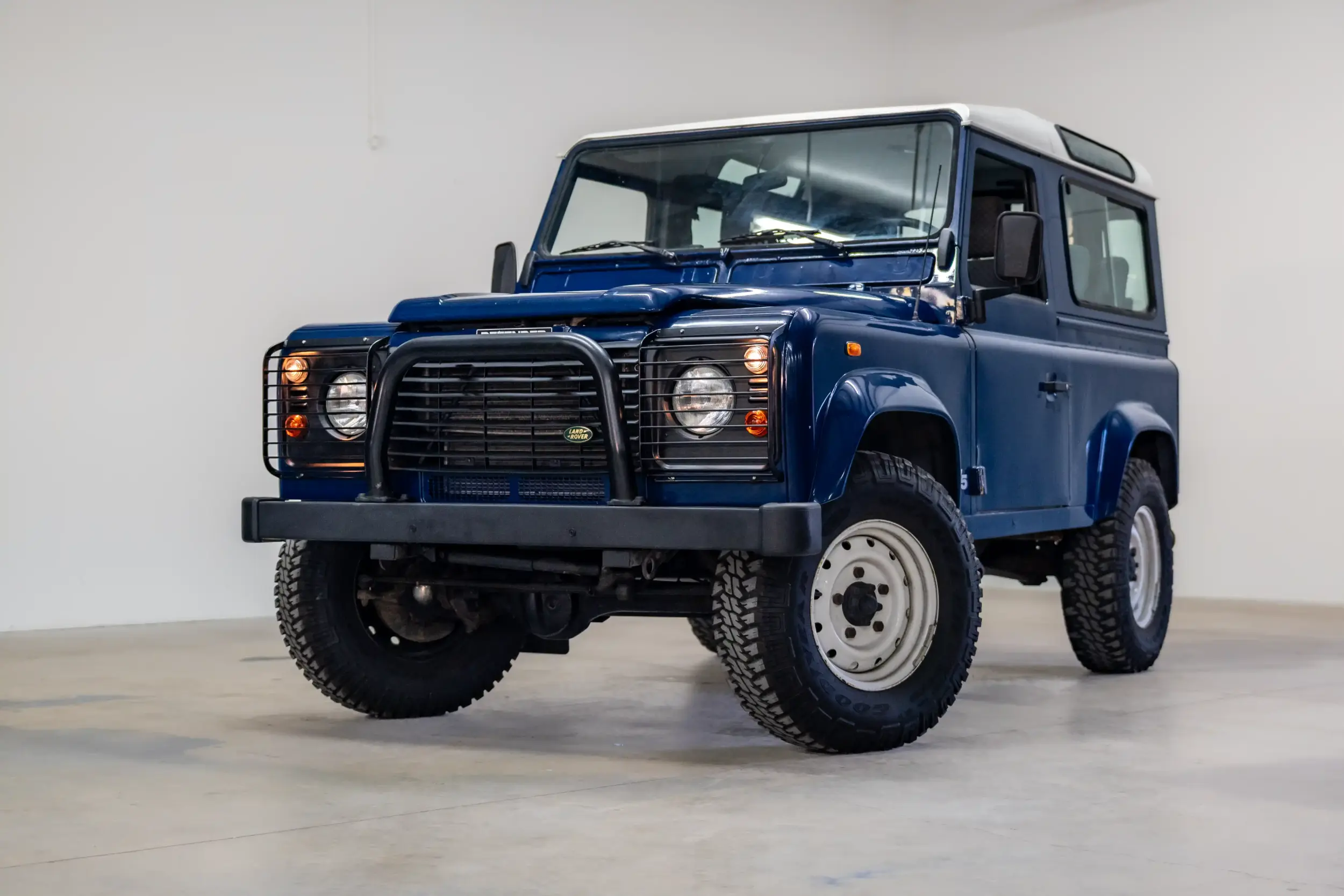 1999 Land Rover Defender 90 County Spec - 2