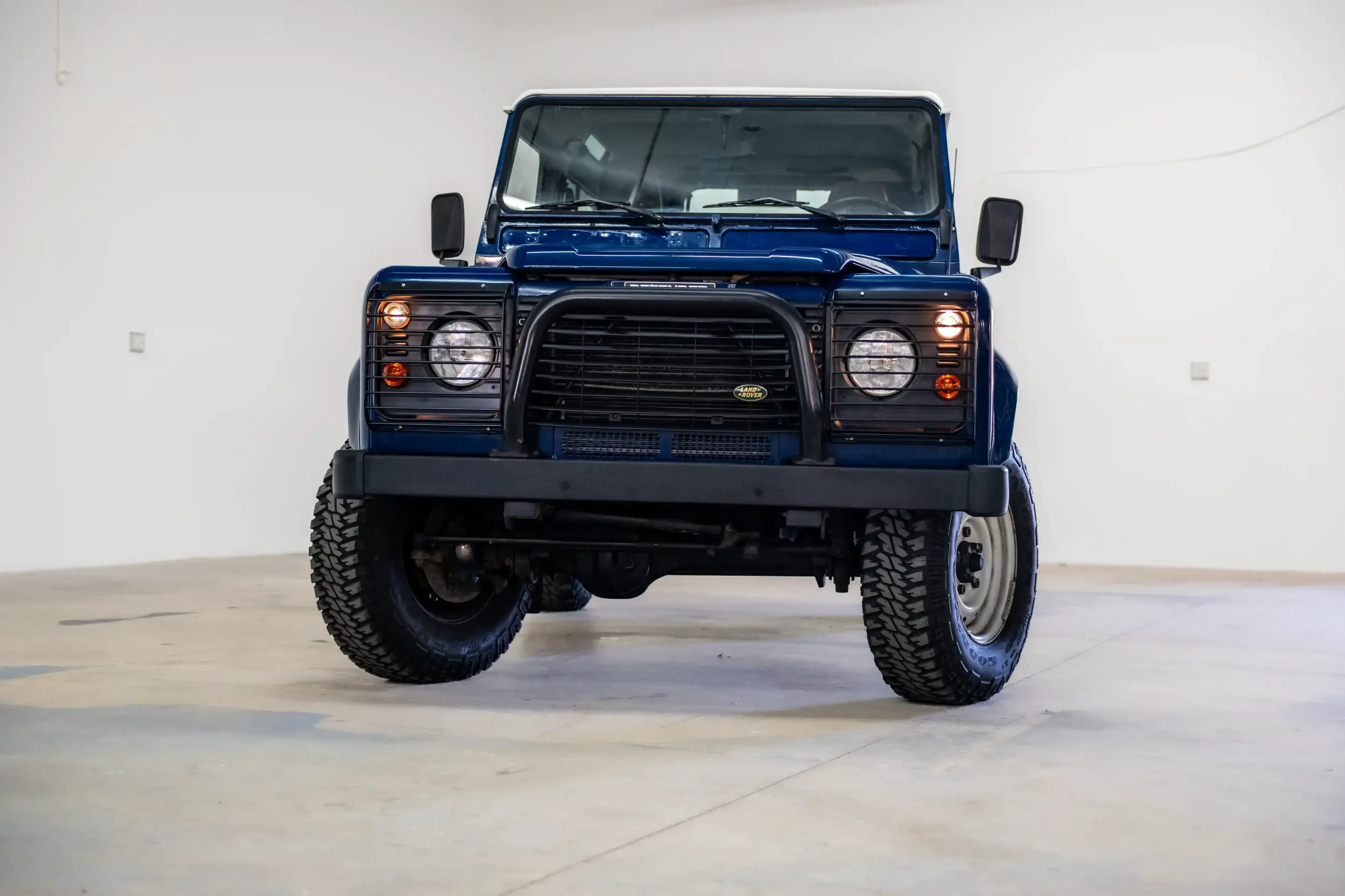 1999 Land Rover Defender 90 County Spec - 3