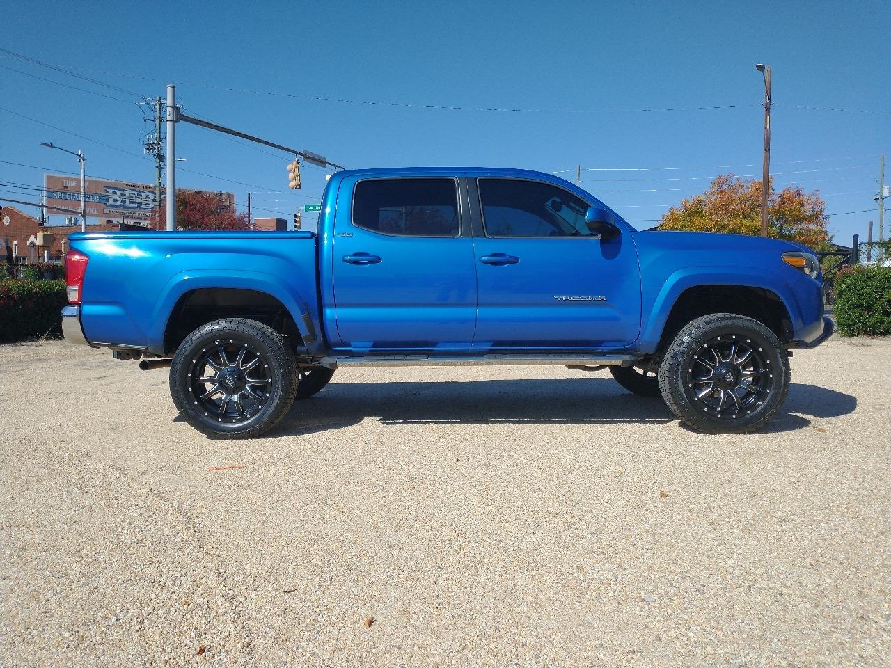 2017 Toyota Tacoma SR5
