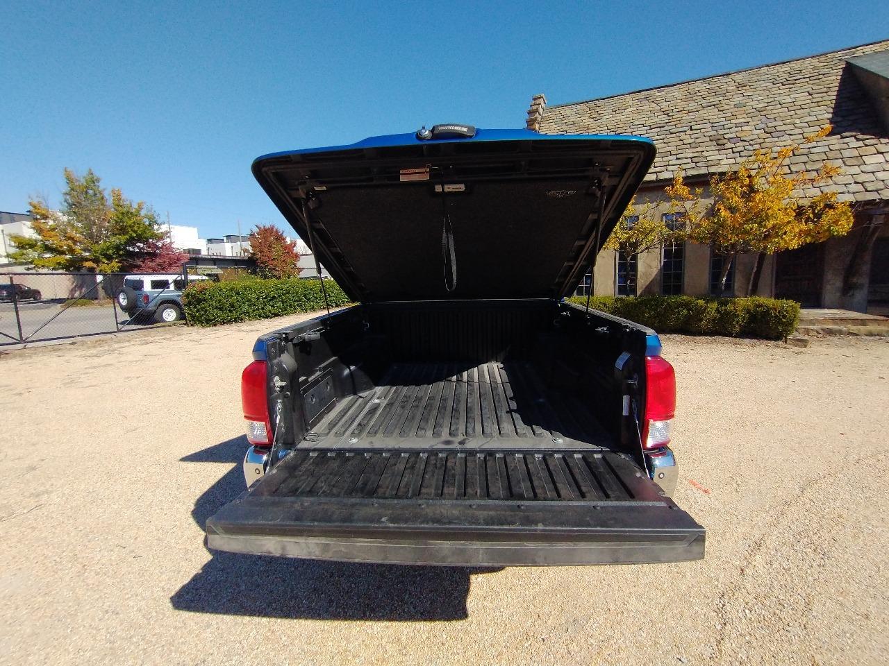 2017 Toyota Tacoma SR5